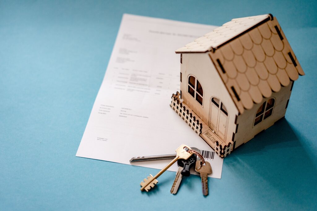 Servicios financieros - En Minmo ponemos a tu alcance un comparador de hipotecas, asesoramiento independiente y un servicio completo en la tramitación de seguros de vida e hipoteca. Nuestro equipo se encarga de todo el proceso, acompañándote desde la búsqueda de la mejor opción hasta el seguimiento posterior. - Minmo - 3